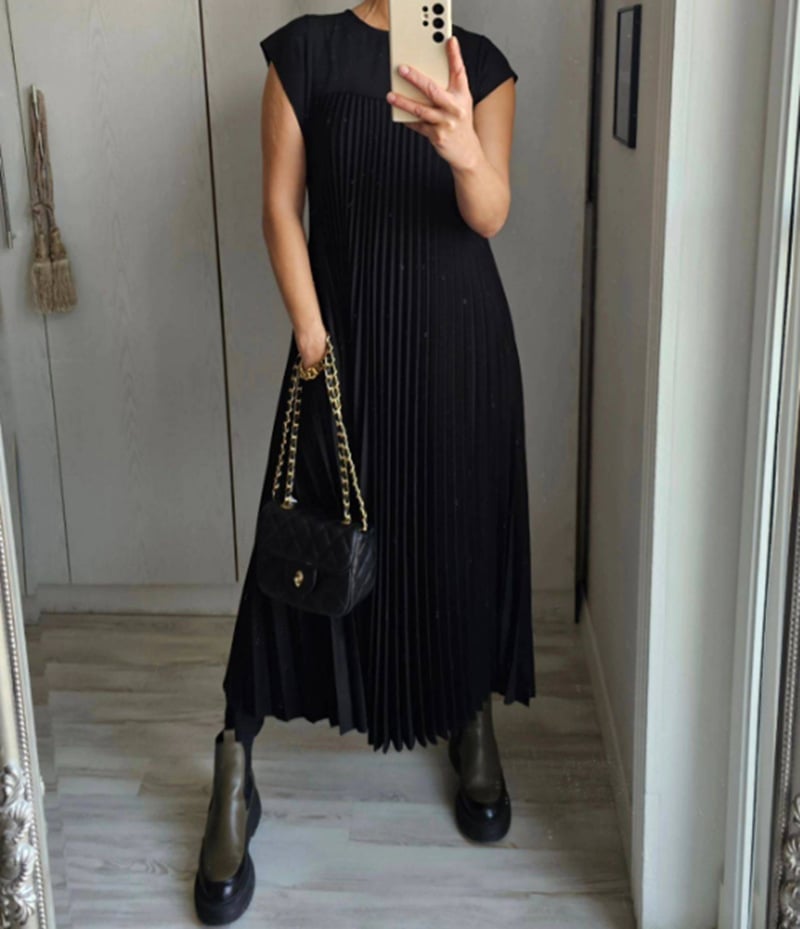 Liz | Timeless and Comfortable Dress